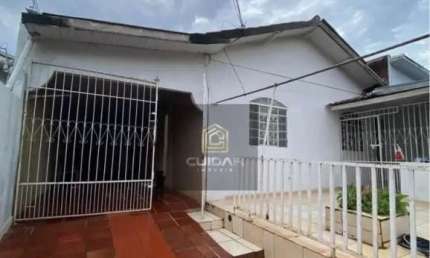 Casa com 3 quartos à venda na Rua Cegonha, 1, Conjunto Habitacional Violim, Londrina