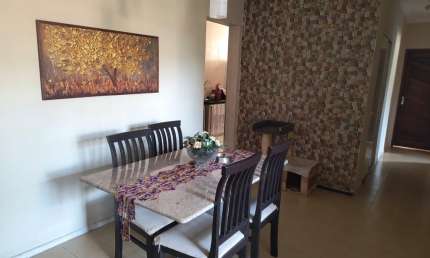 Apartamento com 03 quartos sendo 02 suítes, no Parreão