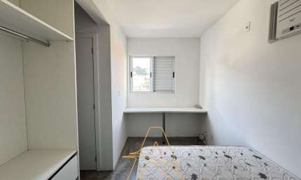 Apartamento Semi Mobiliado com 1 Dormitório na Água Verde