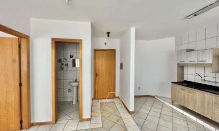 Apartamento com 1 Dormitório no Bairro Victor Konder