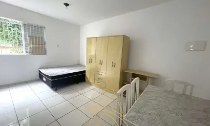 Apartamento com 1 Dormitório e Garagem na Vila Nova