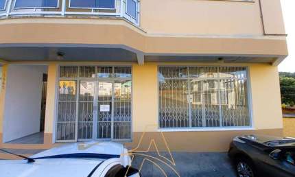Sala Comercial Térrea com 58m² Localização Privilegiada no Bairro Água Verde