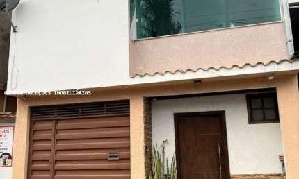 Casa com 3 quartos à venda na Rua das Esmeraldas, 380, Marilândia, Juiz de Fora