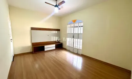 Casa 4 quartos bairro Santa Terezinha 3 vagas documentação ok