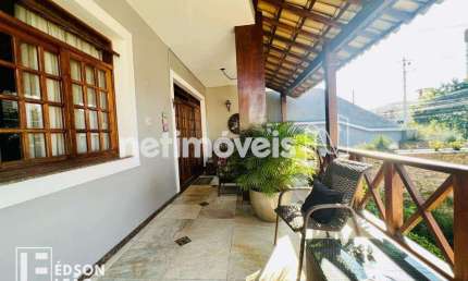 Casa com 4 quartos à venda na Sagrada Família, Belo Horizonte 