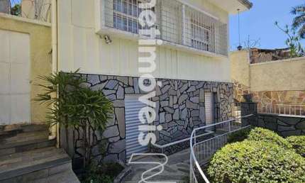 Casa com 4 quartos à venda na Lagoinha, Belo Horizonte 