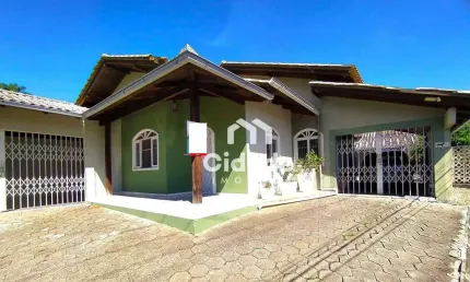 Casa com 2 dormitórios para alugar, 90 m² por R$ 2.100,00/mês - Ilha da Figueira - Jaraguá do Sul/SC