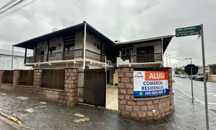 Casa comercial para alugar na João Januário Ayroso, 3044, São Luís, Jaraguá do Sul por R$ 6.500