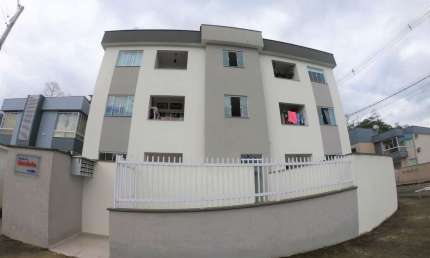 Apartamento com 2 dormitórios para alugar, 60 m² por R$ 1.500,00/mês - Três Rios do Sul - Jaraguá do Sul/SC