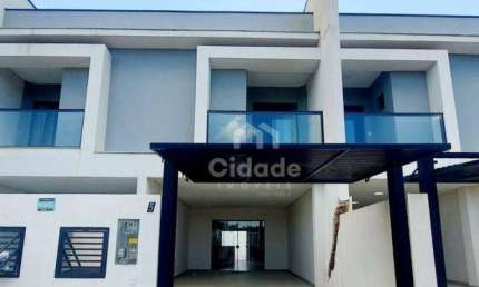Casa com 3 suítes e Piscina em Balneário Piçarras/SC!