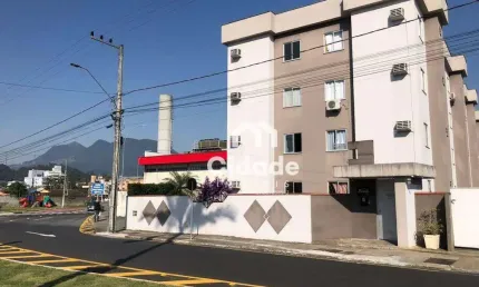 Apartamento com 2 dormitórios para alugar, 48 m² por R$ 1.700,00/mês - Vila Lenzi - Jaraguá do Sul/SC