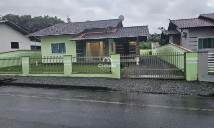 Casa com 2 quartos para alugar na Rua Paraná, 282, Centro Norte, Schroeder por R$ 2.500
