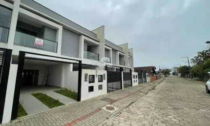 Casa com 3 quartos para alugar na 300 - Nossa Senhora da Paz, 690, Centro, Balneário Piçarras por R$ 4.500
