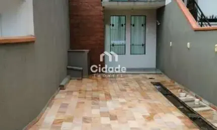 Casa com 2 quartos à venda na Eduvirges Satiro de Oliveira, 15, Santa Catarina, Joinville por R$ 389.000
