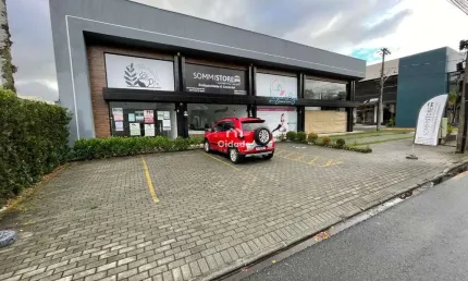 Sala comercial para alugar na Rua João Franzner, 691, São Luís, Jaraguá do Sul por R$ 2.200