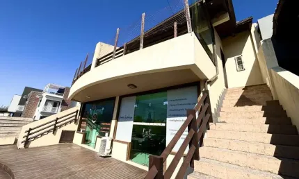 Apartamento para Locação em Garopaba, Morrinhos, 2 dormitórios, 1 suíte, 2 banheiros, 1 vaga