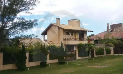 Casa Alto Padrão para Venda em Garopaba, Ferraz, 3 dormitórios, 1 suíte, 3 banheiros, 3 vagas