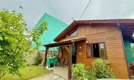 Casa para Venda em Garopaba, Encatada, 2 dormitórios, 1 banheiro, 4 vagas