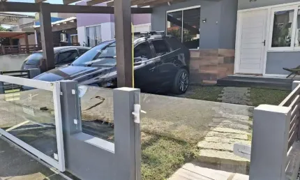 Casa para Venda em Garopaba, Pinguirito, 2 dormitórios, 1 banheiro, 1 vaga
