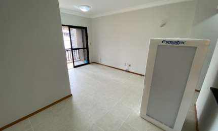 Apartamento no Bairro de Nazaré Com 03 Quartos e 02 Vagas