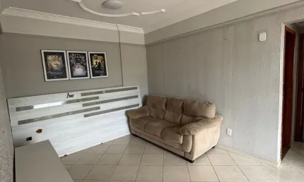 Alugo apartamento semi mobiliado - 02 quartos - varanda - 01 vaga