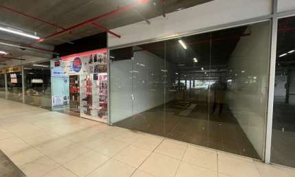 Ponto comercial para alugar na Avenida Eduardo Prado, 415, Cavalhada, Porto Alegre por R$ 1.430