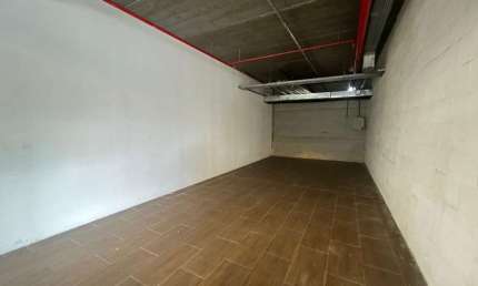 Ponto comercial para alugar na Avenida Eduardo Prado, 415, Cavalhada, Porto Alegre por R$ 1.400