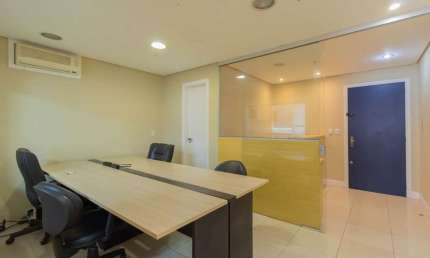 Sala comercial à venda na Avenida Carlos Gomes, 1610, Auxiliadora, Porto Alegre por R$ 205.000