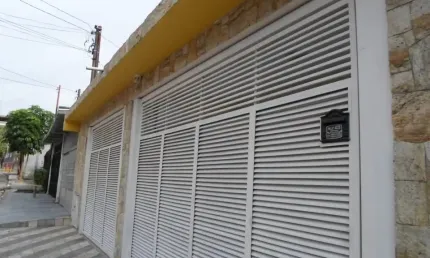 VENDE-SE - CASA COM 3 DORMS - GUARAPIRANGA - SANTO AMARO - ZONA SUL