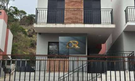 Casa com 3 dormitórios à venda, 100 m² por R$ 365.000,00 - Jardim São Miguel - Bragança Paulista/SP