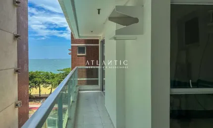 More a beira mar, em um amplo 2 quartos com suíte e 2 vagas