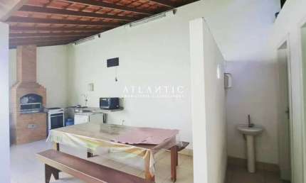 Casa térrea 3 Quartos, suíte e varanda, local que não alaga