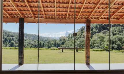 Casa à venda no bairro Pedra Azul - Domingos Martins/ES
