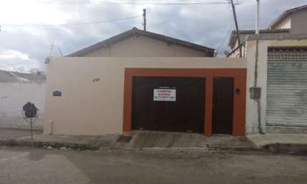 Casa com 4 quartos à venda na Rua Primeiro de Maio, Alto Maron, Vitória da Conquista, 200 m2 por R$ 295.000