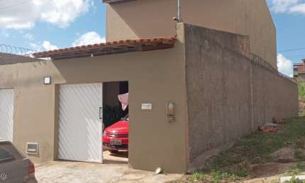 Casa com 4 quartos à venda na Rua Araponga, Zabelê, Vitória da Conquista, 260 m2 por R$ 200.000
