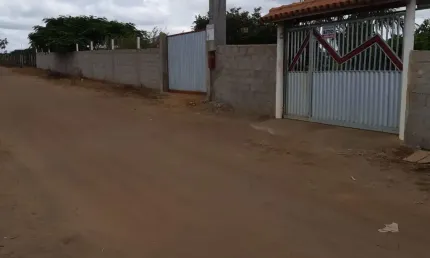 Vende - Se Sitio Com Casa Grande E Bonita Em Lucaia