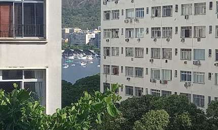 Confortável apartamento 3quartos com dependência Botafogo
