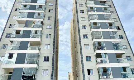 Apartamento à venda no Cancelli com Sacada e Churrasqueira