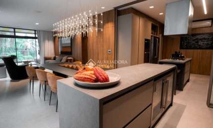 Apartamento com 3 quartos à venda na Avenida Munhoz da Rocha, 1283, Cabral, Curitiba, 202 m2 por R$ 3.706.000