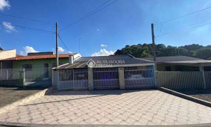 Casa com 3 quartos à venda na Rua João Frederico Foerster, 575, Pinheirinho, Curitiba, 50 m2 por R$ 430.000