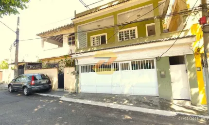 Casas térreo e 2º andar com terraço - Mal Fontenelle, Mallet, Frente à Praça