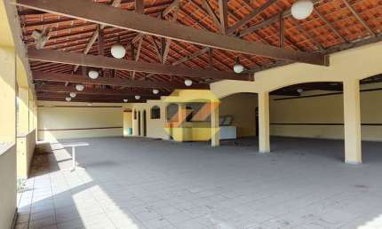 Ótimo Galpão / Salão de Festas / Terreno ou Loja - Esquina 700m2 - Bangu