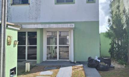 Oportunidade Única! Casa Duplex com 2 Quartos no Exclusivo Condomínio Bosque das Acácias - R$ 150.000,00