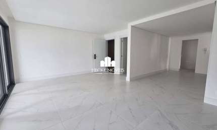Apartamento de 131m² com 3 dormitórios e 2 vagas. Cabral