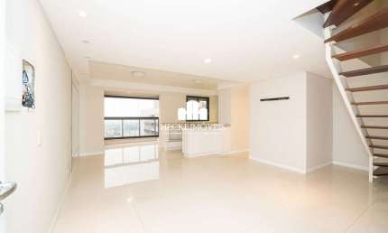 Cobertura duplex à venda 2 suítes e 3 vagas. Vila Izabel