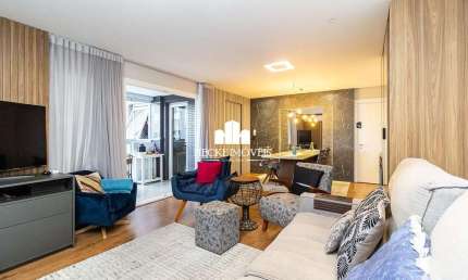 Apartamento a venda de 110m² com 3 dormitórios e 2 vagas de garagem. Ecoville