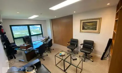 BARRA DA TIJUCA - CEO - conjunto de duas salas para venda com 72 m2