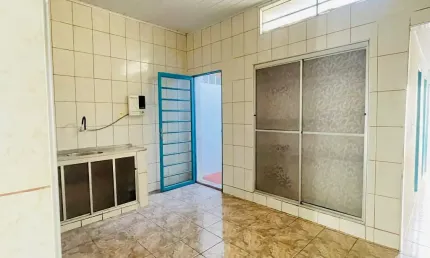 Casa dois dormitórios próximo ao centro no bairro vila assis, sorocaba