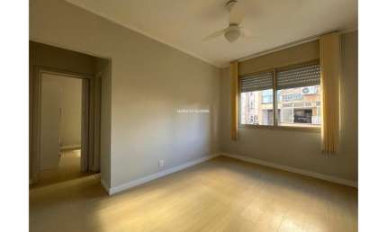 Apartamento 2 dormitórios na Cidade Baixa na Sofia Veloso.