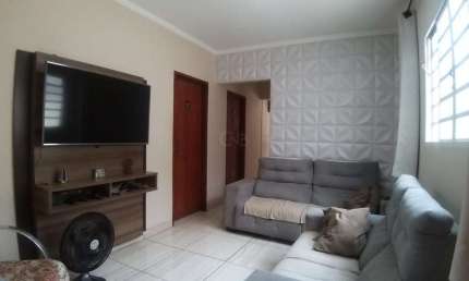 Casa a Venda 3 Dormitórios sendo 1 suíte 2 banheiros 2 vagas e churrasqueira